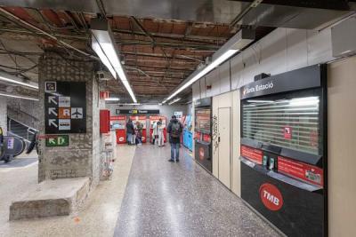 Vestíbul de Sants Estació de la L5 de metro, que comença ara la rehabilitació / Foto: MA. Cuartero